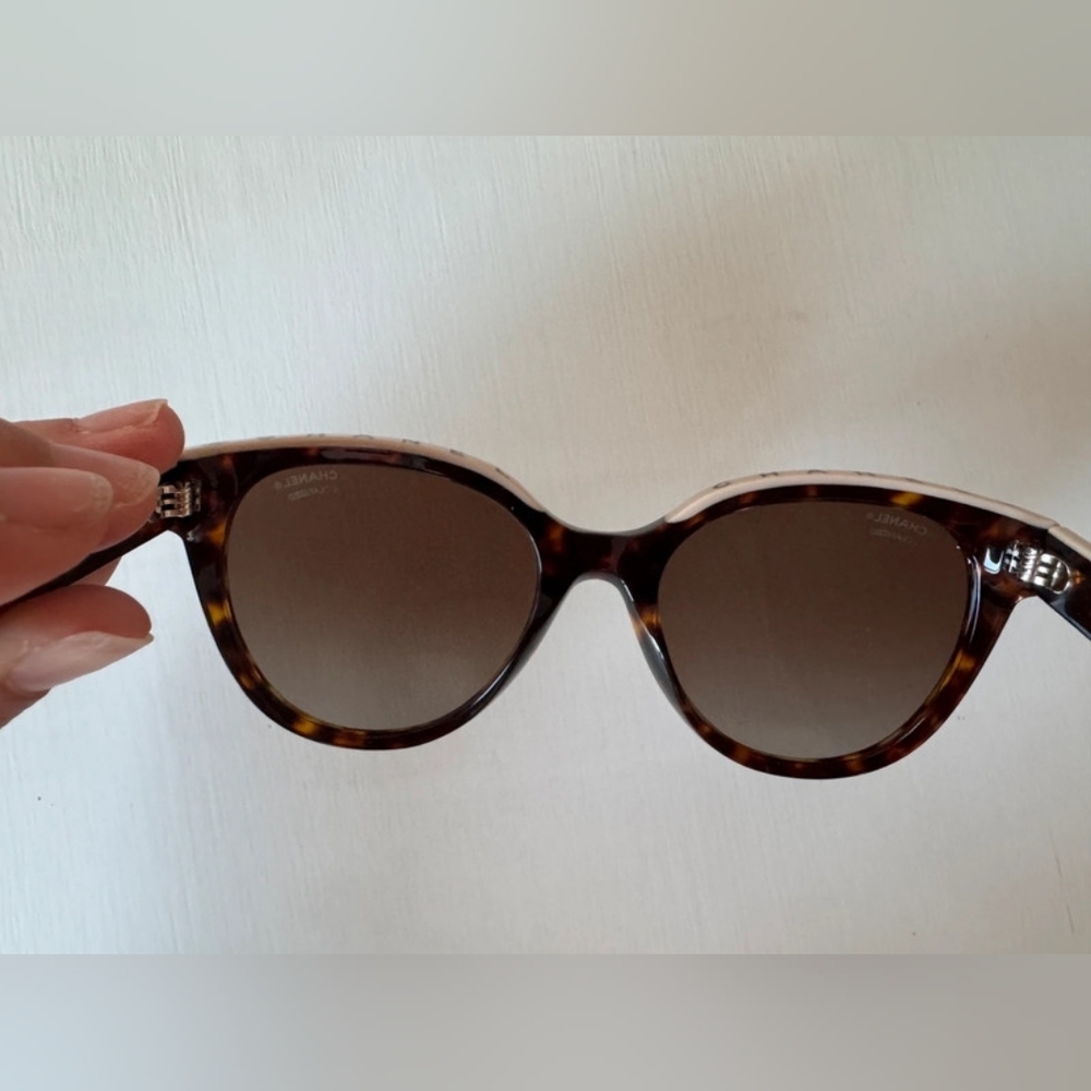 Chanel 5414 Butterfly Sunglasses - Picture 7 of 10